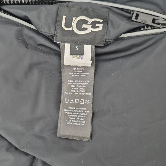 NEW UGG Extreme Shasta Puffer Reversible Jacket Women’s Size S - Picture 9 of 11